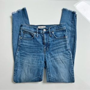 Madewell 10” high rise skinny jeans with frayed hem